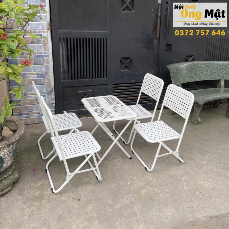 bàn ghế cafe xếp gọn mắt lưới sắt cnc màu trắng