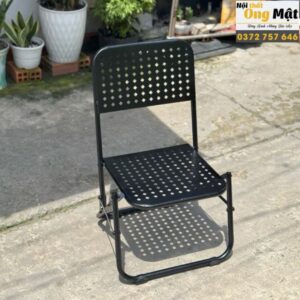 Ghế màu đen trang nhã, chắc chắn, êm ái