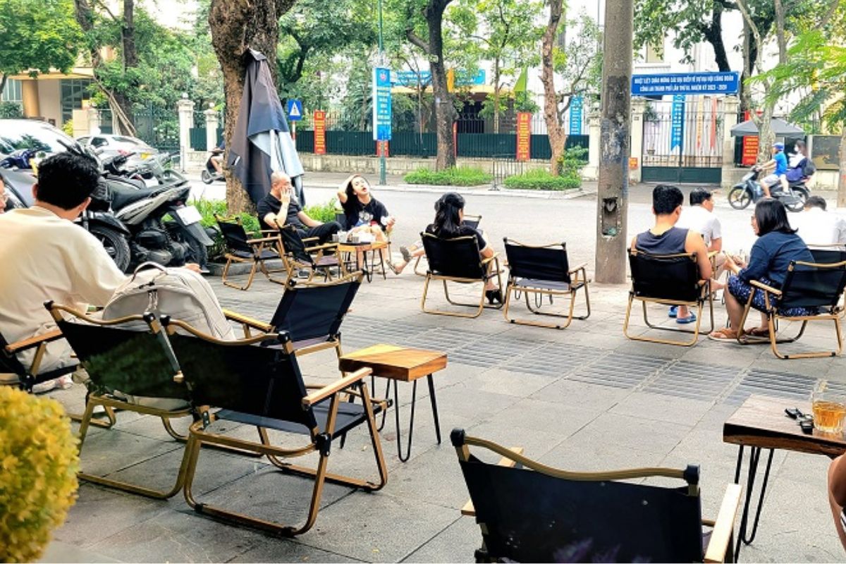 quán cafe vỉa hè
