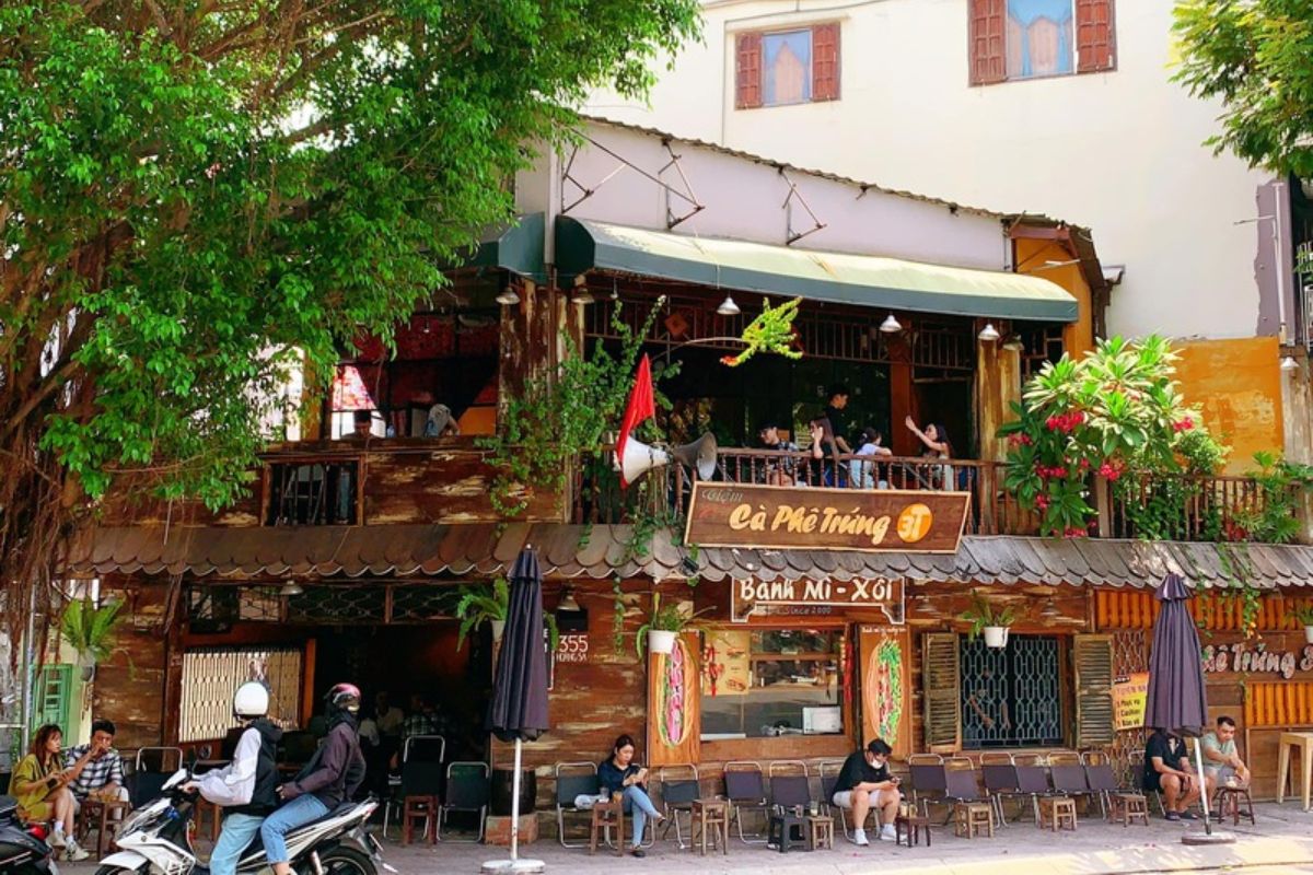 Bàn ghế cafe xếp gọn cho quán cafe vỉa hè